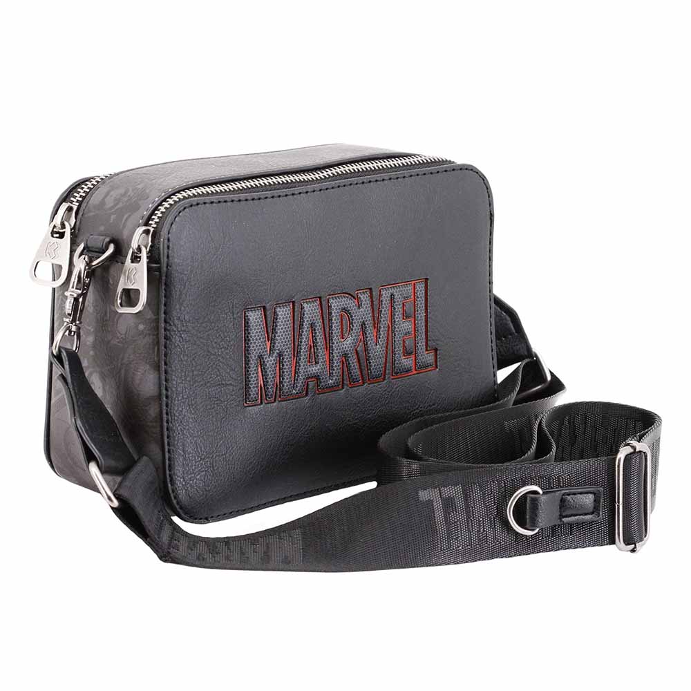 Marvel Universe Bolso IBiscuit